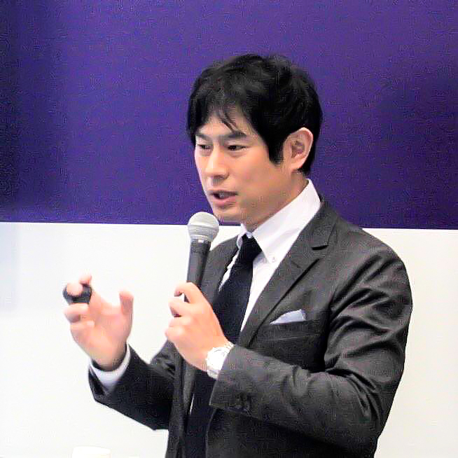 介護業界の専門紙「週刊 高齢者住宅新聞」に連載中！
